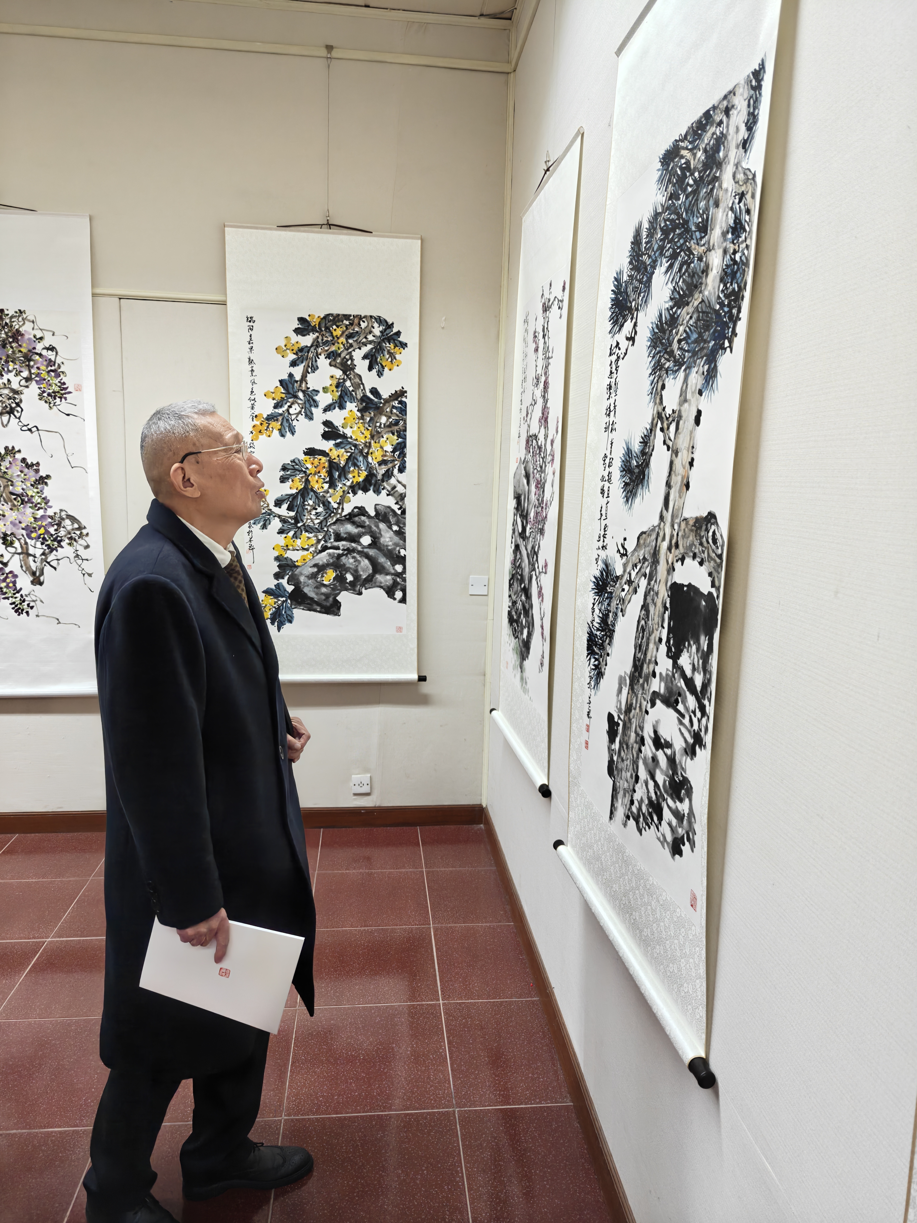 写意花卉展现生命之美！画家王葵中国画作品展开幕