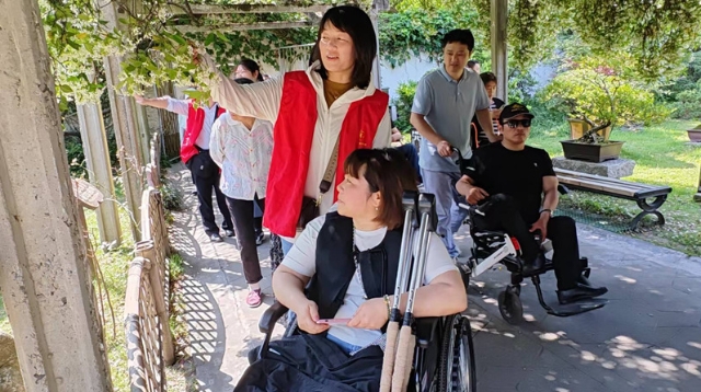 一抹“志愿红”绽放“文明花”丨如皋“无碍·有爱”服务实现全覆盖