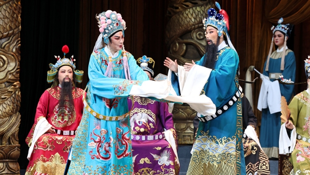 绍兴市越剧团成团首部越剧《孟丽君》在更俗剧院上演