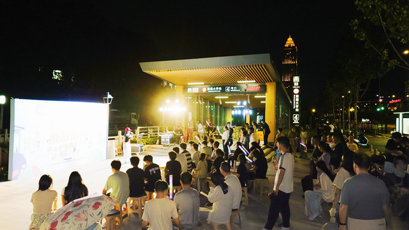视频 | 南通地铁毕业季音乐会温暖开唱