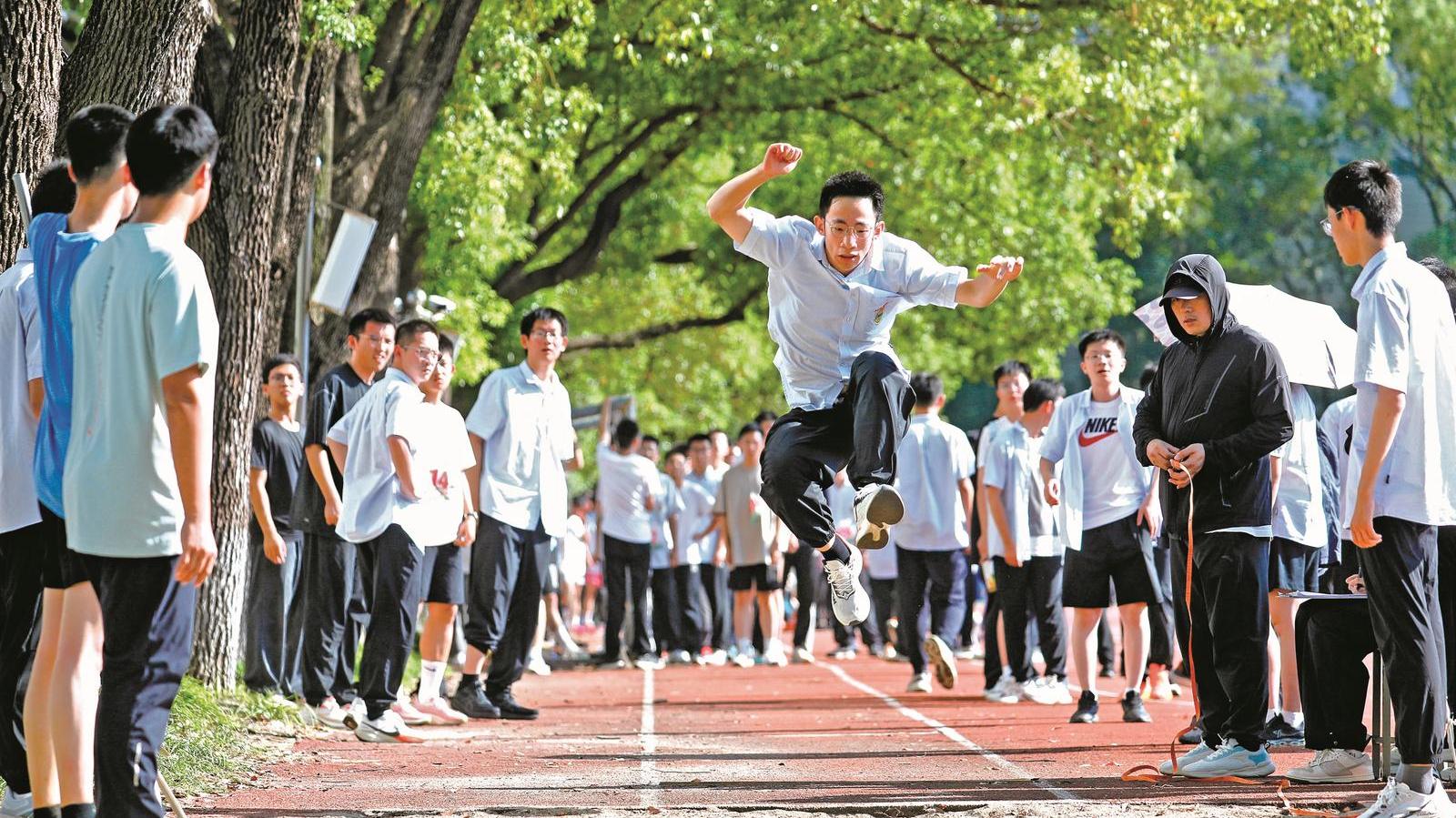 运动员展现青春活力