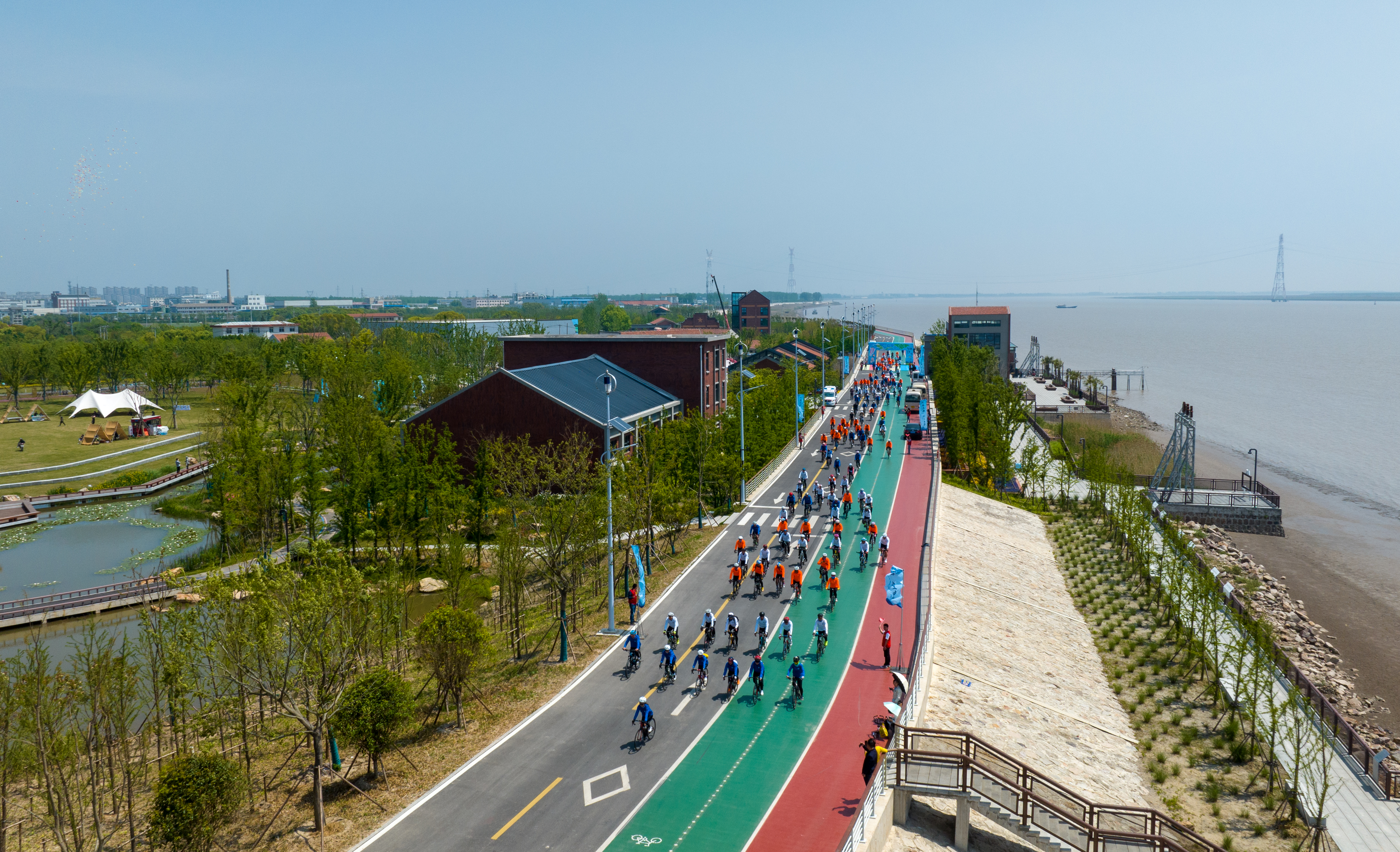 沿江风光带 沿江风光带.jpg