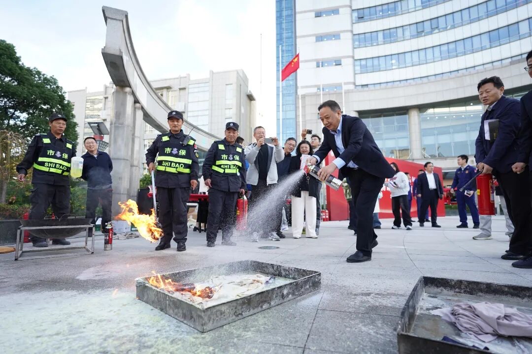 南通供电开展消防应急疏散逃生暨灭火演练