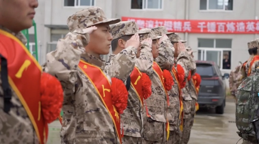 启东市新兵100人，今天出征！