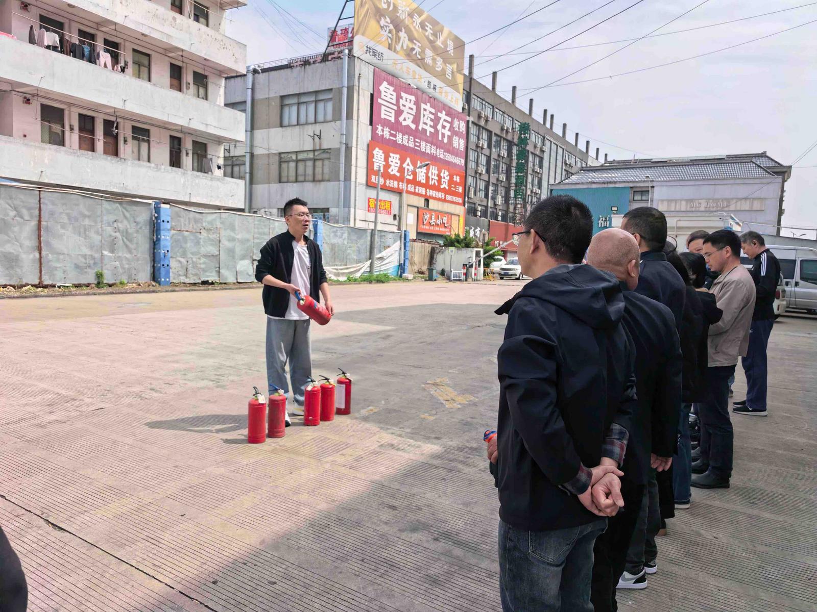 川港飞鹤物流园开展消防演练，进一步提升职工应急处置能力