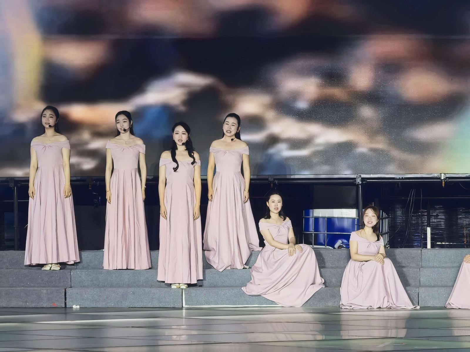 濠滨夏夜上演教育系统专场 300余名师生展美育硕果