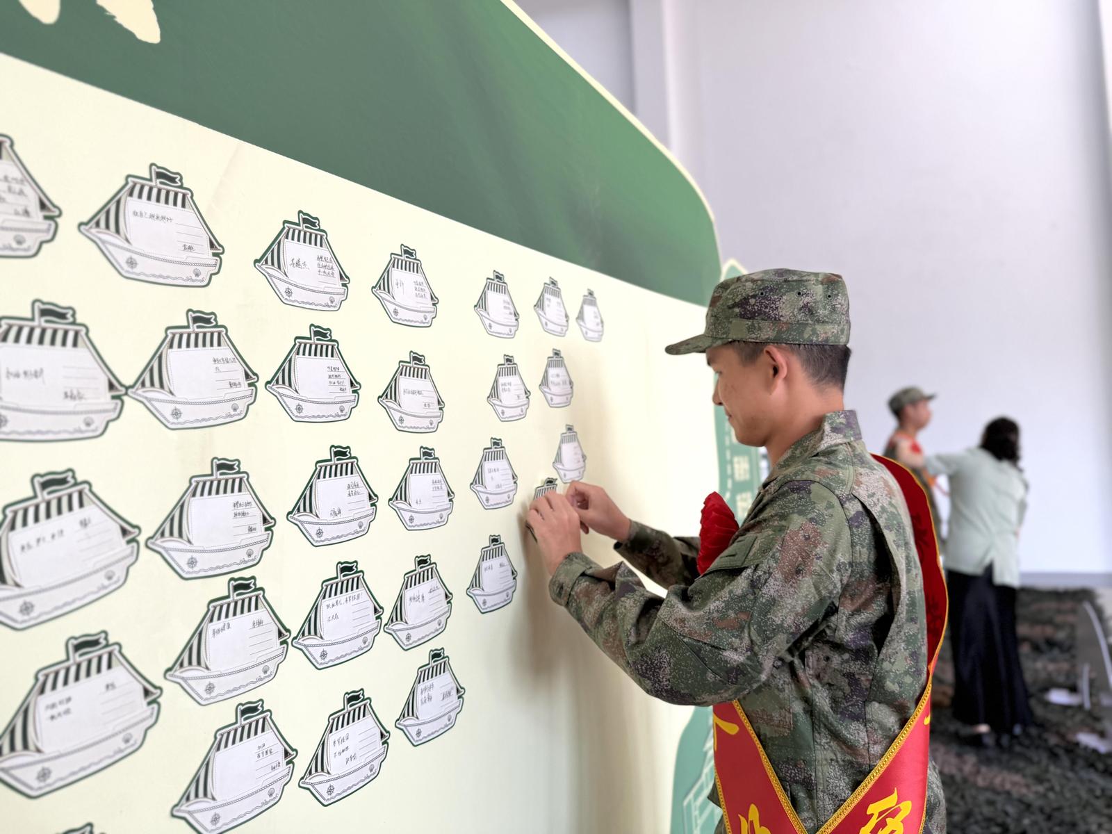 海门：为新兵留下一份影像礼物 待到退役返乡再“签收”