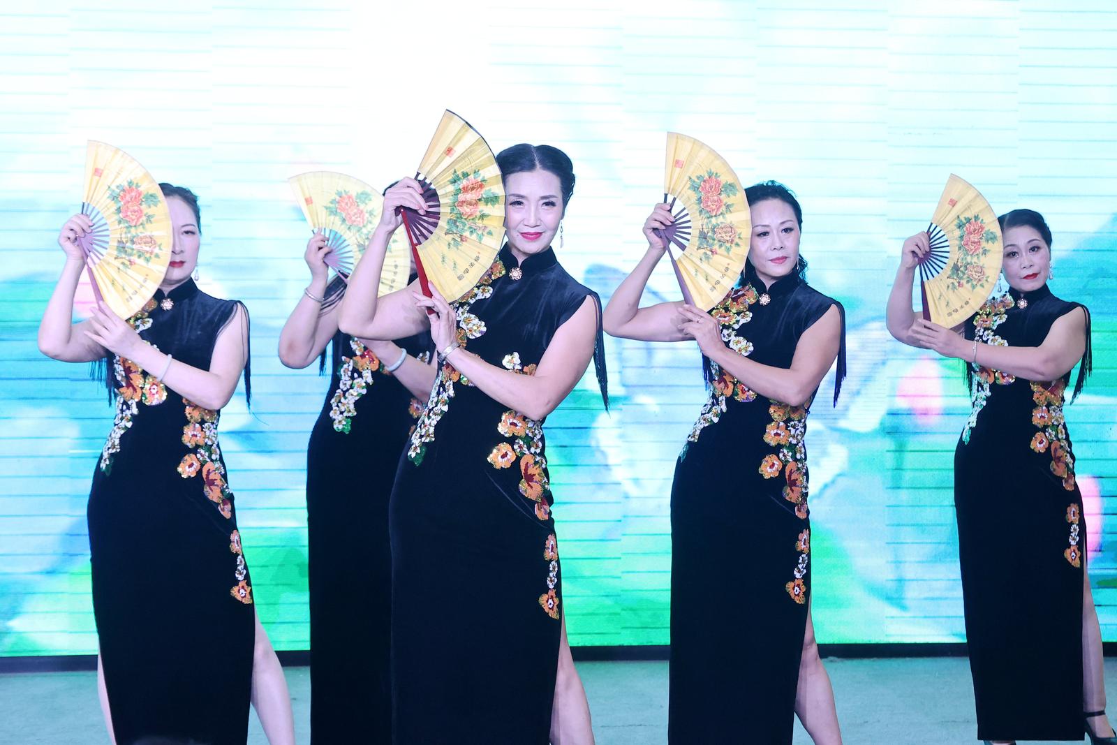 “同一片阳光”重阳节专场文艺汇演精彩开演